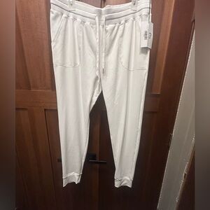 NWT Zyia Active Unwind Joggers Size Large White Drawstring